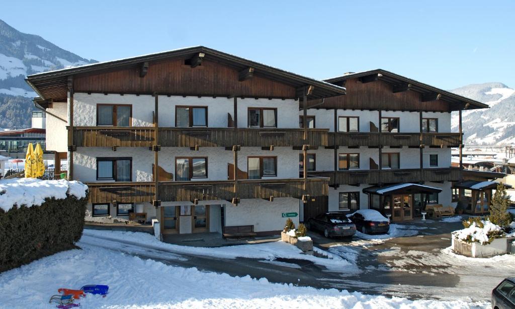 Gasthaus Gastehaus Daum Fügen Exterior foto